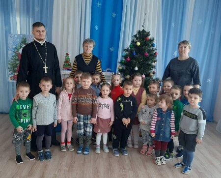 Иерей Геннадий Белоус говорил с дошкольниками о добре и зле