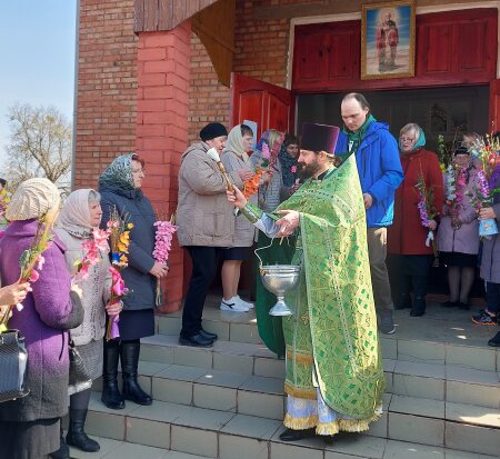 9 апреля прихожане храма Николая Чудотворца агр.Синявка отпраздновали Вход Господень в Иерусалим