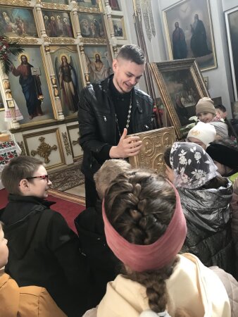 Юные клетчане посетили храм Воскресения Христова г.Клецка
