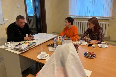 О сотрудничестве с общественными организациями
