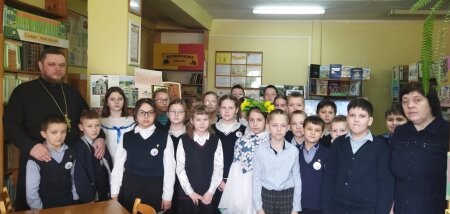 О делании добра и прощении говорил с детьми иерей Андрей Евшель