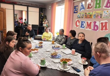 О любви и верности говорил священник в День семьи