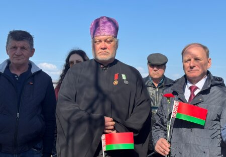 Протоиерей Николай Бутько принял участие в митинге в Колках