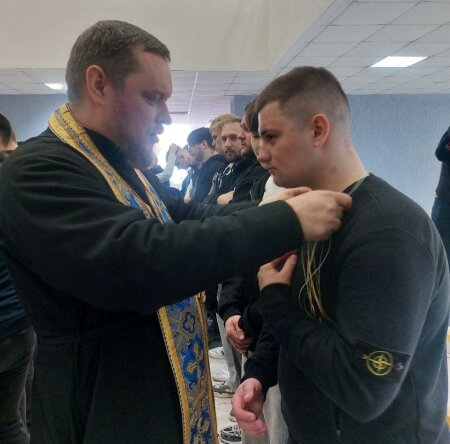 Иерей Андрей Евшель принял участие в районном Дне призывника