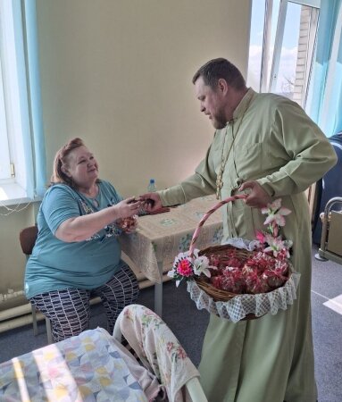 Пасхальные поздравления прозвучали в Клецкой районной больнице