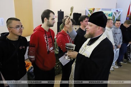 Иерей Андрей Евшель принял участие в районном Дне призывника
