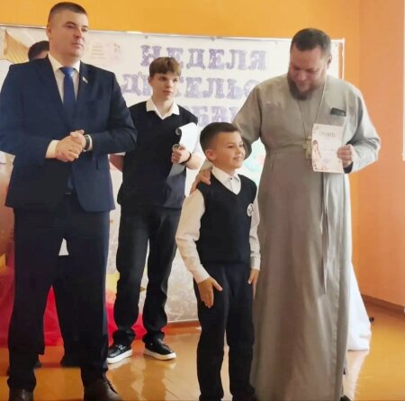 В Яновичской школе состоялось праздничное мероприятие, посвящённое Покрову Пресвятой Богородицы и Дню матери