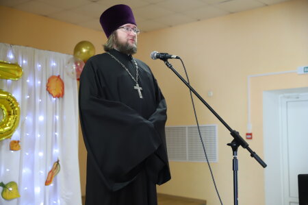 Протоиерей Андрей Гладкий поздравил Клецкий социальный пансионат «Озёрный уголок» с 15-летием